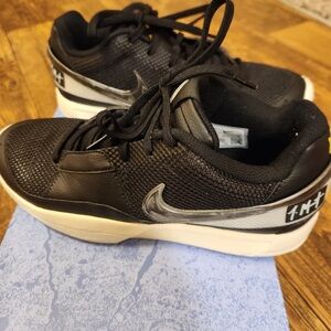 Nike Ja 1 shoes size 10